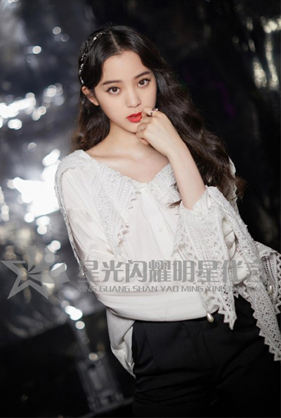 欧阳娜娜代言的品牌lena