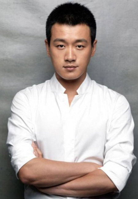 佟大为关悦代言的品牌万事兴集成灶